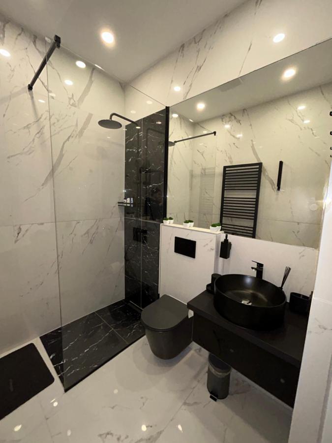 Deluxe Apartment Favoriten Viena Exterior foto